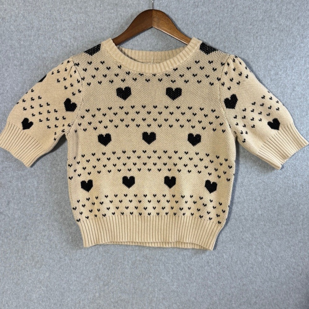 Universal Thread Sweater Coquette S Taupe NEW Heart Print Short Sleeve Knit